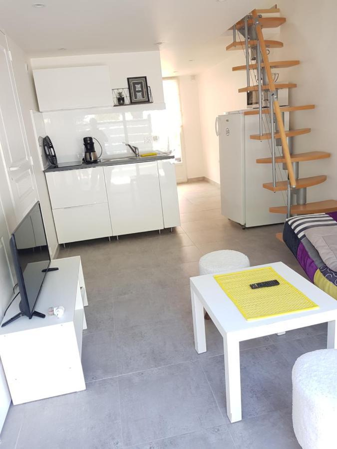Studio Equipe A Proximite De La Plage 马格隆新城 外观 照片